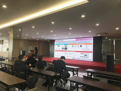 中柯大數(shù)據(jù)公司信研院團(tuán)隊(duì)來(lái)柯力技術(shù)交流，開展人工智能、大數(shù)據(jù)培訓(xùn)