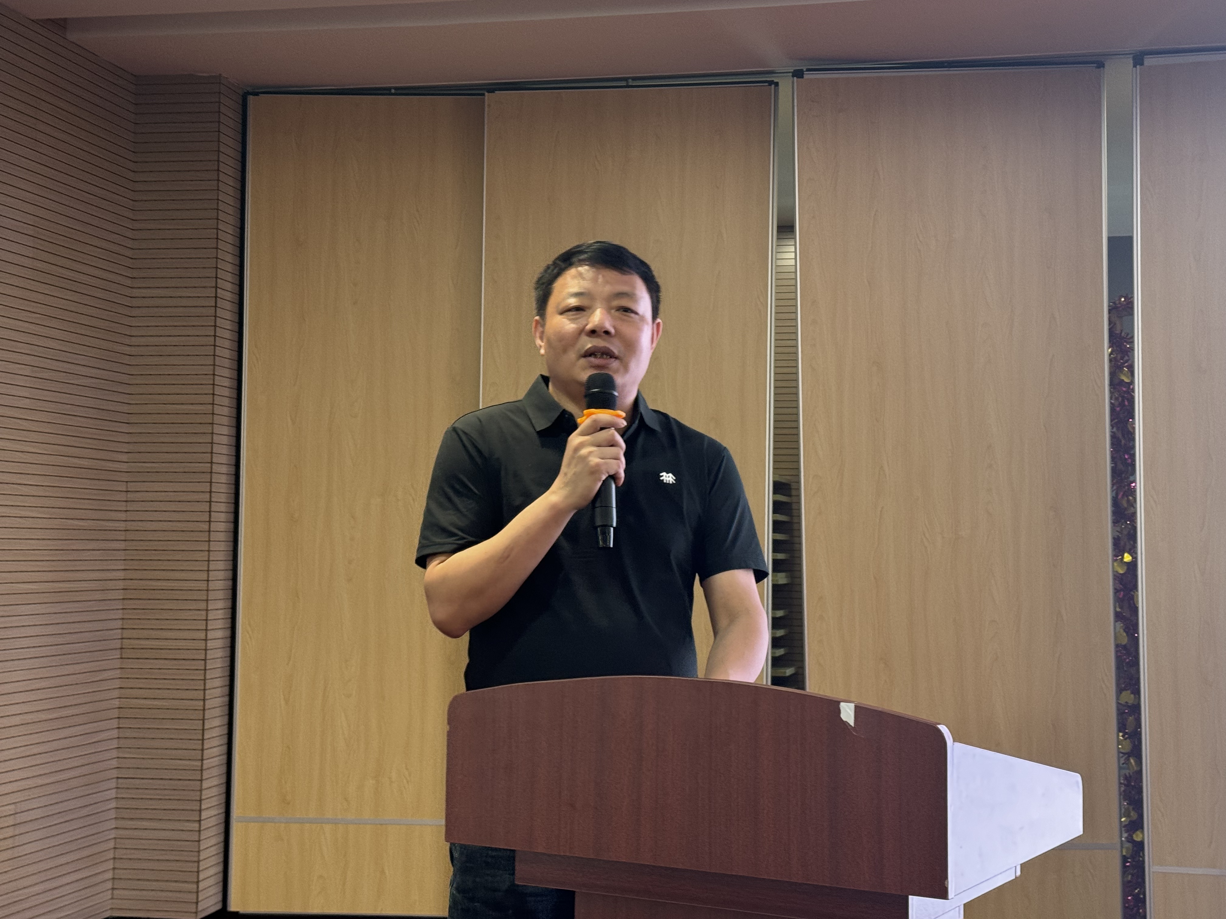 集團運營總監(jiān) 陳新建.jpeg